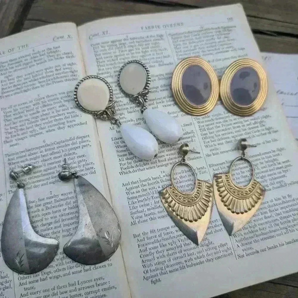 Vintage lot  of 4 earrings 1980s - Picture 1 of 11